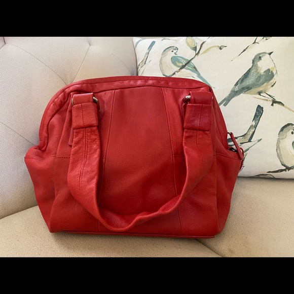 Red Leather Handbag with Shoulder Straps - Picture 3 of 8
